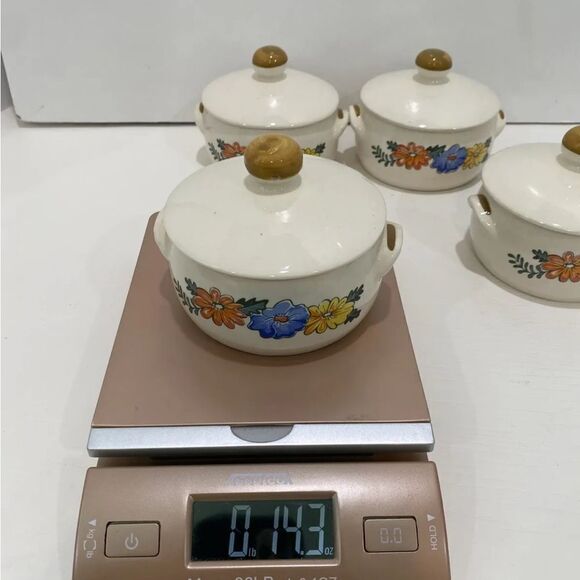 M. Kamenstein Vintage 1982 Floral Design Mini Covered Casserole Dish Set of 4 - Picture 8 of 10